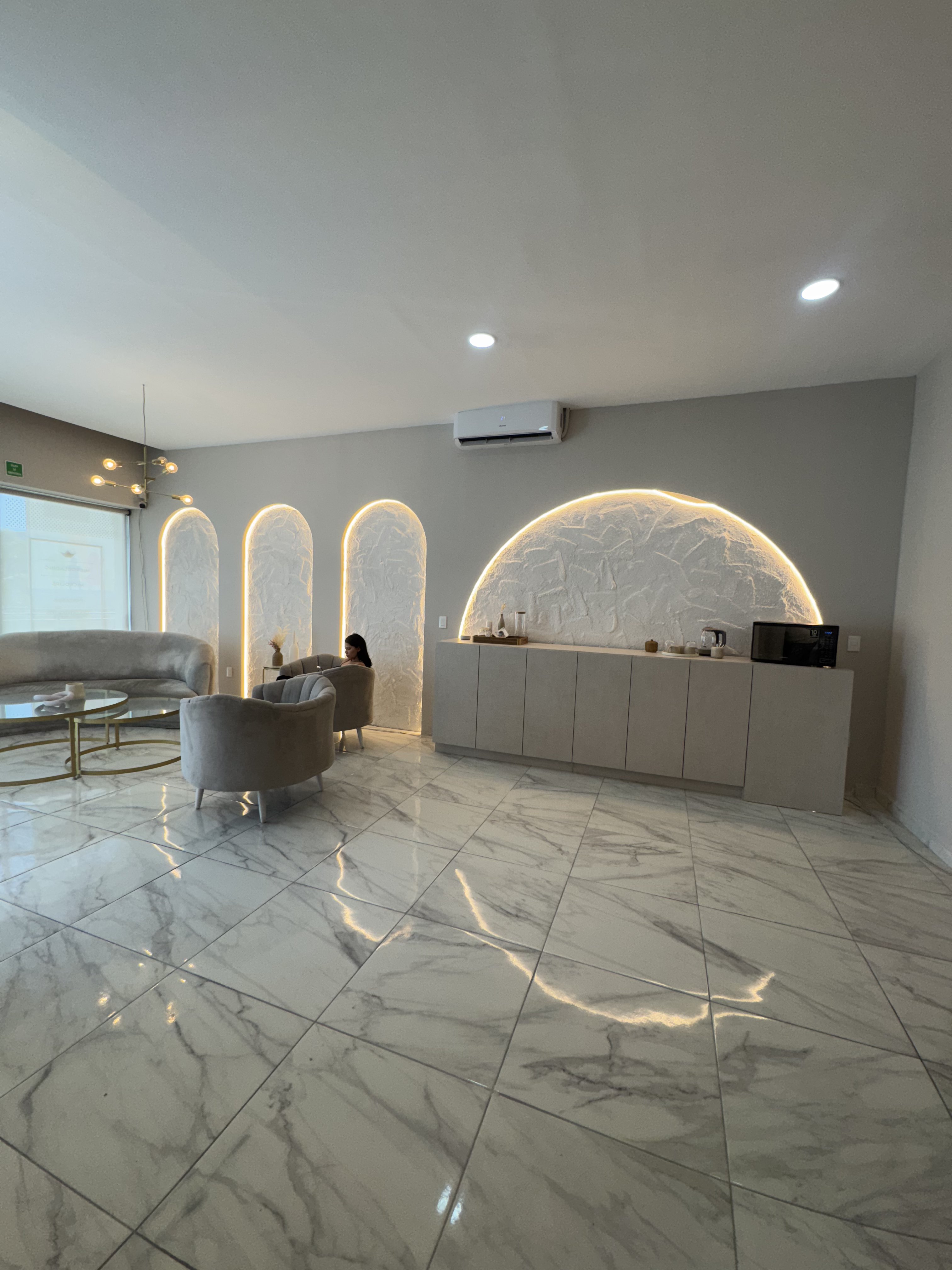 Altheza - Vertical 3