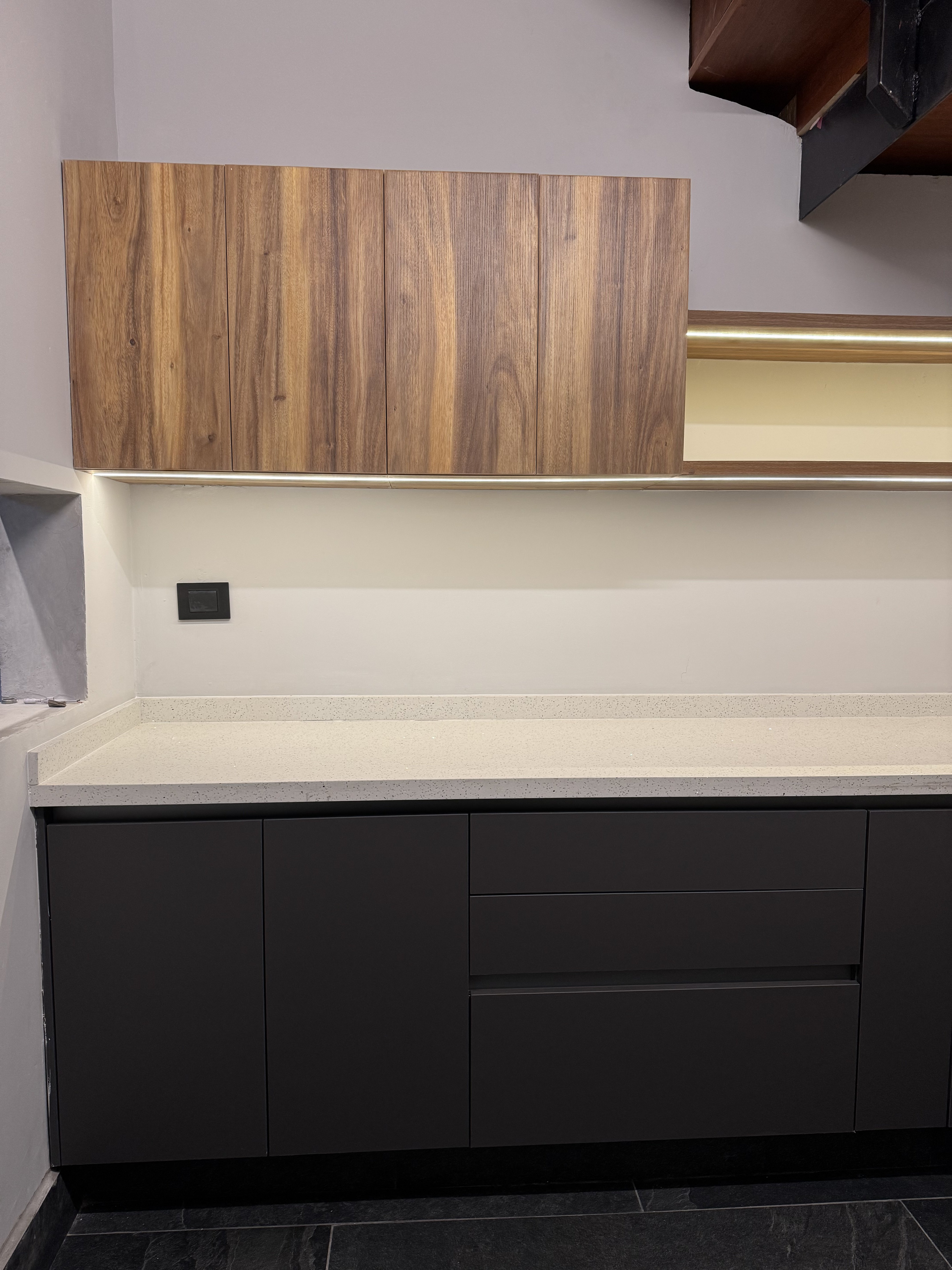 Antro Álvares - Vertical 2