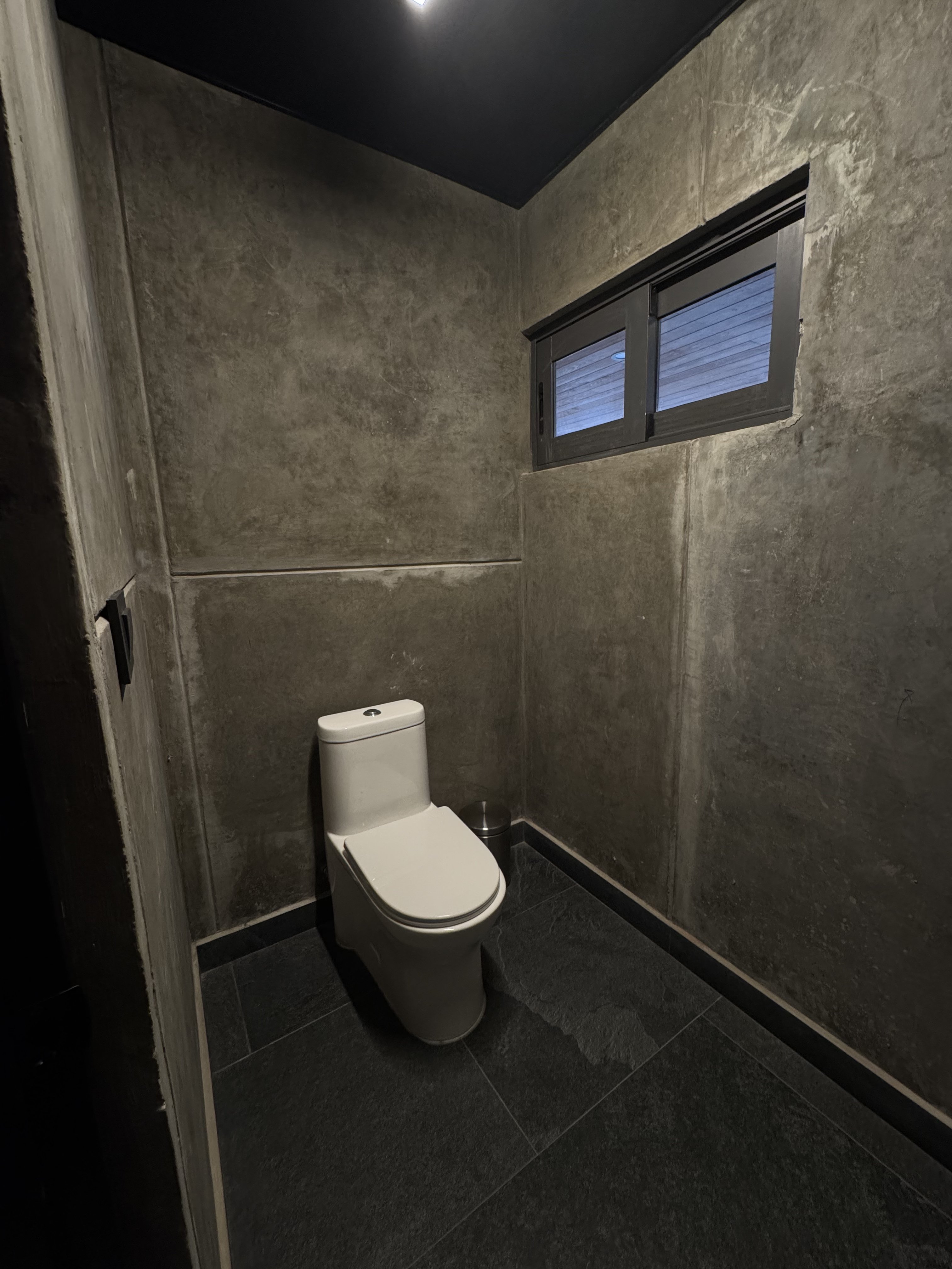 Antro Álvares - Vertical 6