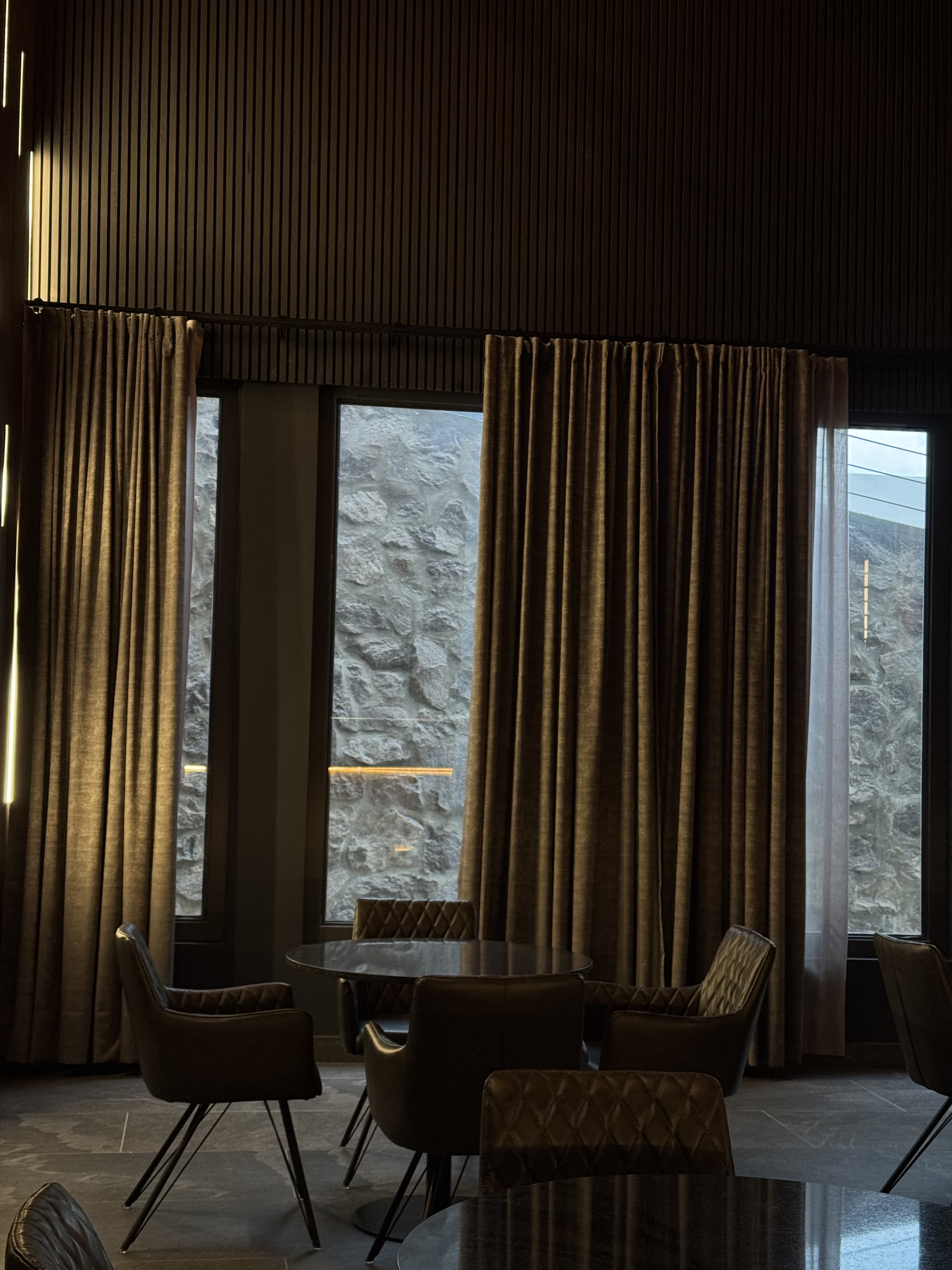 Antro Álvares - Vertical 9