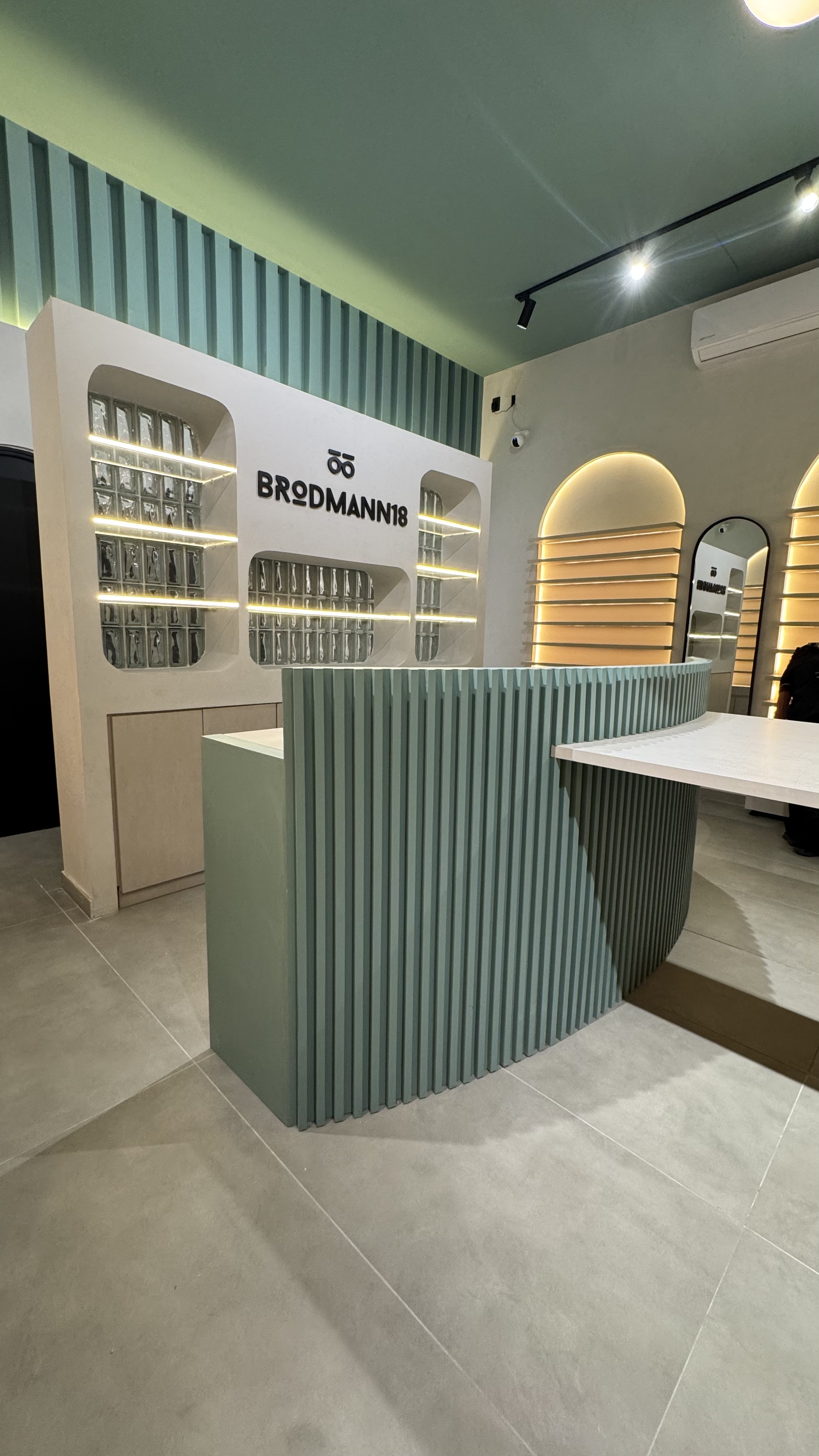 Brodmann 18 - Vertical 7